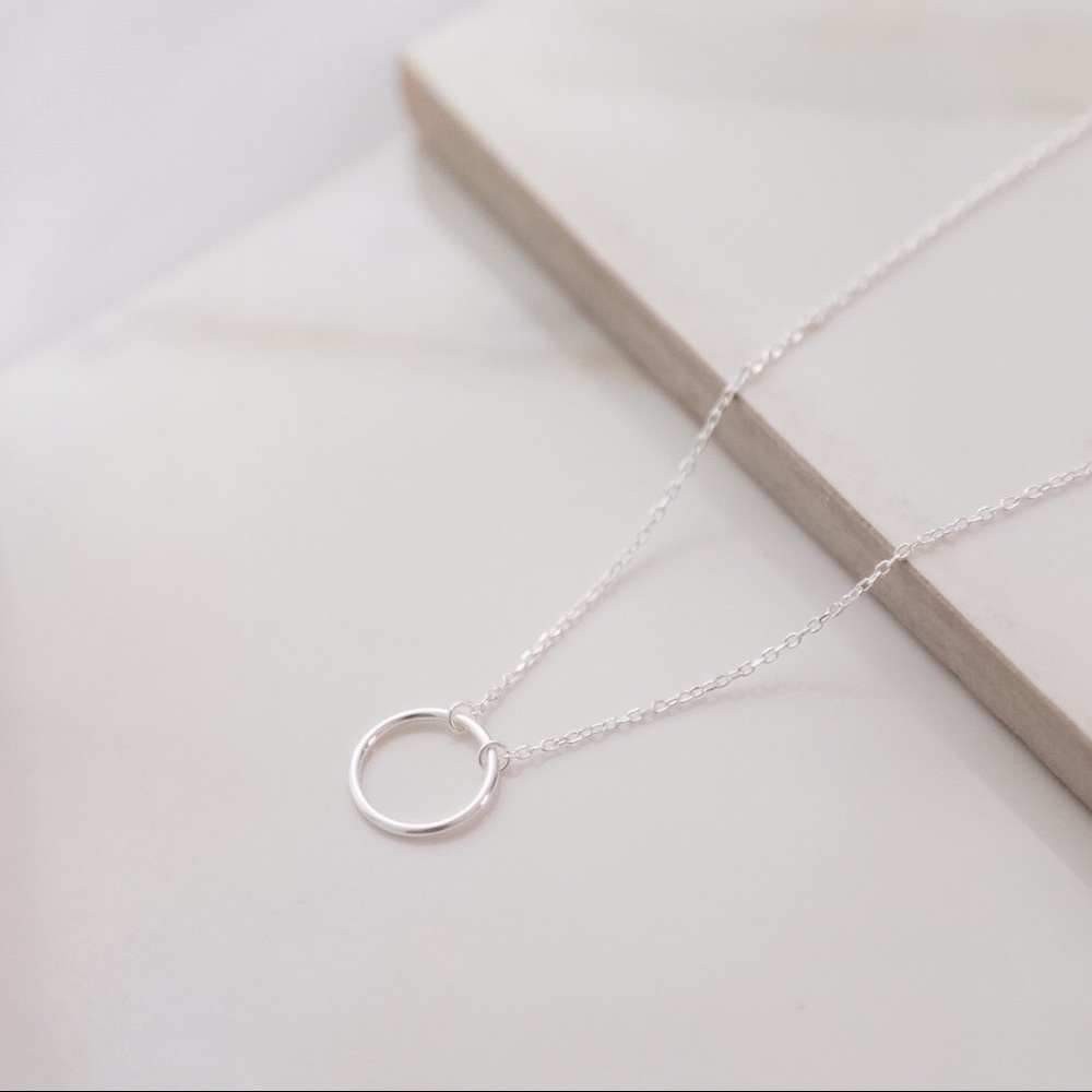 Circle Necklace | 925 Silver - Picture 4 of 6